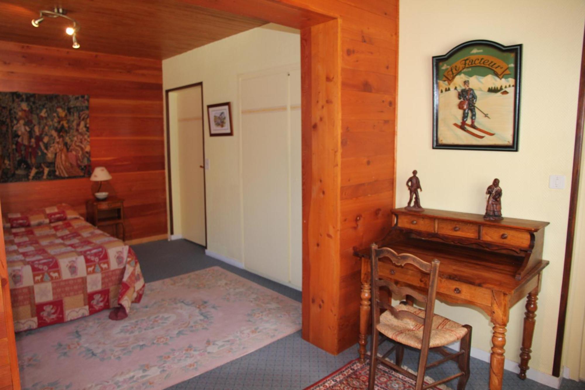 Guest House Chalet Saint Roch Albiez-Montrond Eksteriør billede